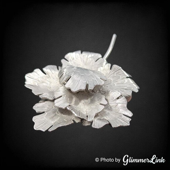 Vintage Coro Silver Tone Ginkgo Leaf Brooch - 1950s Mid Century Floral Pin - Picture 3 of 10